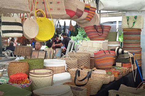filipino arts and crafts.